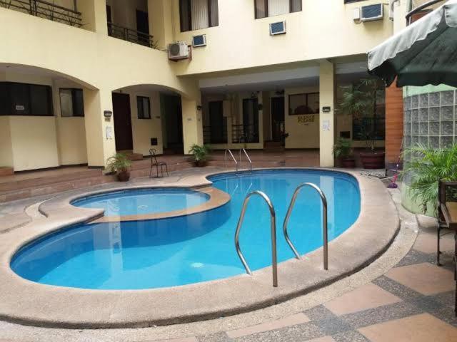 722 Metropolis Tower Hotel Bantud Hacienda Exterior foto